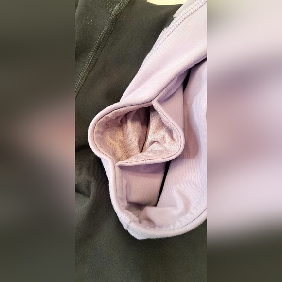 Lululemon Run: Inspire Crop II Blac /Lilac /High Noon Dot Lilac/ size 8 - Picture 6 of 12